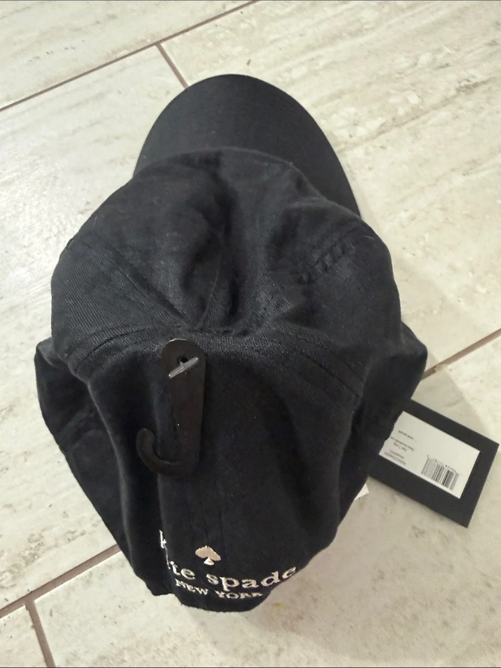 kate spade black baseball cap with white logo nwt .. linen